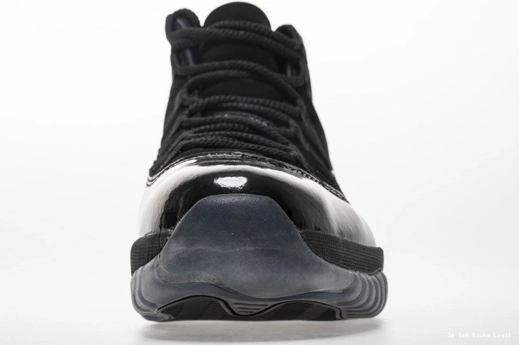 Jordan 378037-005 Air Retro Gown and 11 Cap 1118